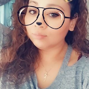 Meet your Posher, Laticia